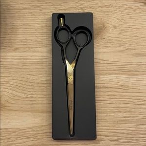 Dark Stag Barbering shears
